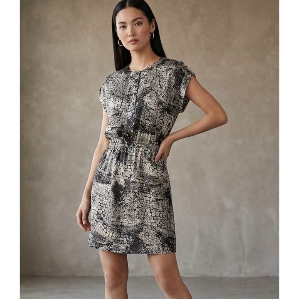 Joy Joy M Black Grey Python Snakeskin Print Shift Dress Elastic Waist Mini Edgy